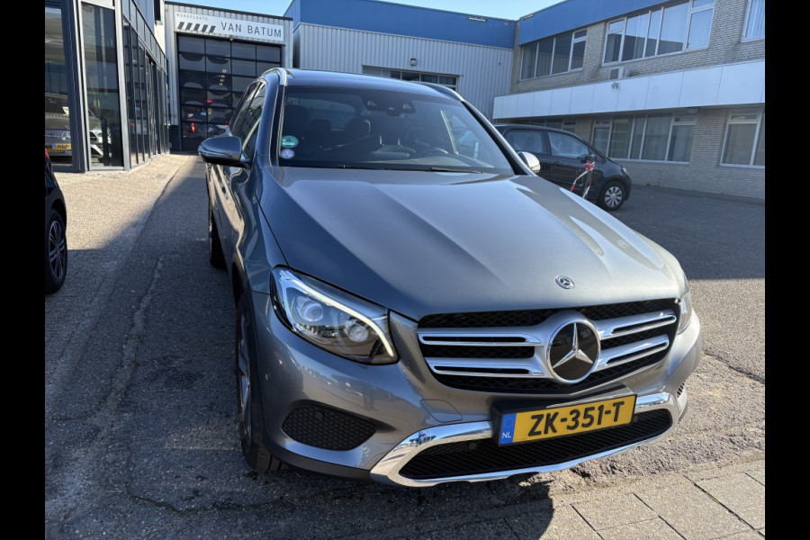 Mercedes-Benz GLC 350e 4Matic Business AMG Panodak trekhaak