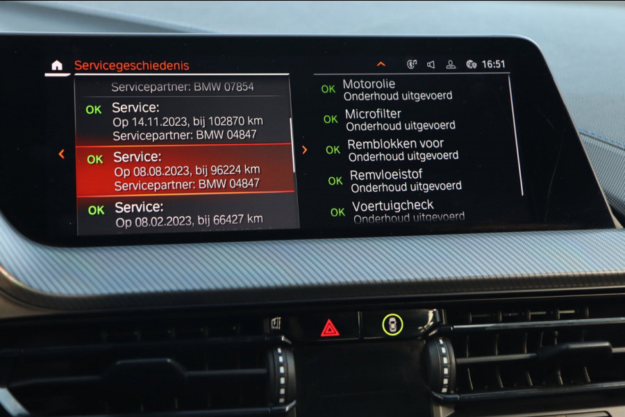 BMW 1-serie 118i M SPORT / PANODAK / LIVE COCKPIT / LED / CAMERA / CARPLAY