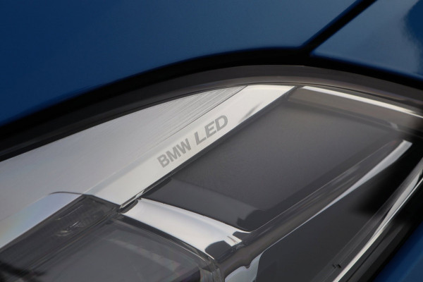 BMW 1-serie 118i M SPORT / PANODAK / LIVE COCKPIT / LED / CAMERA / CARPLAY