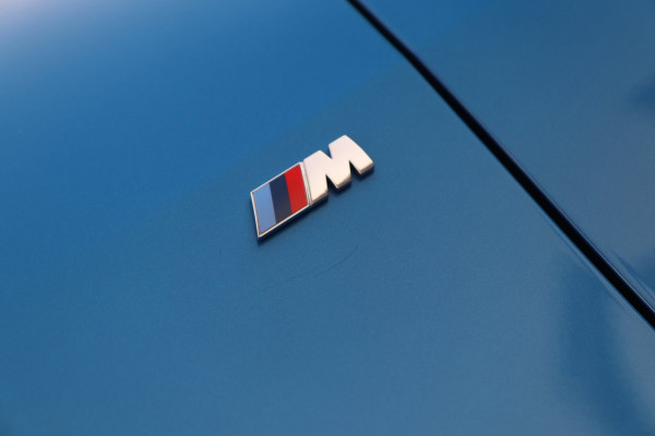 BMW 1-serie 118i M SPORT / PANODAK / LIVE COCKPIT / LED / CAMERA / CARPLAY