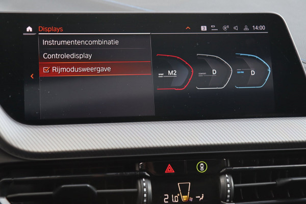 BMW 1-serie 118i M SPORT / PANODAK / LIVE COCKPIT / LED / CAMERA / CARPLAY