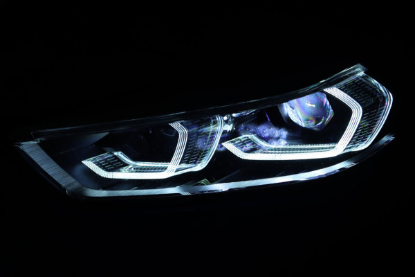 BMW 1-serie 118i M SPORT / PANODAK / LIVE COCKPIT / LED / CAMERA / CARPLAY