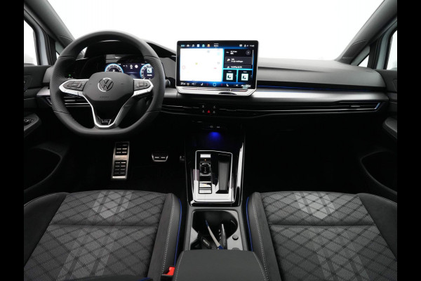 Volkswagen Golf 1.5 eTSI 150pk DSG R-Line Edition Navigatie 360 Camera Acc Stoel/Stuurverwarming Carplay