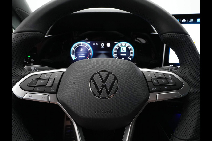 Volkswagen Golf 1.5 eTSI 150pk DSG R-Line Edition Navigatie 360 Camera Acc Stoel/Stuurverwarming Carplay