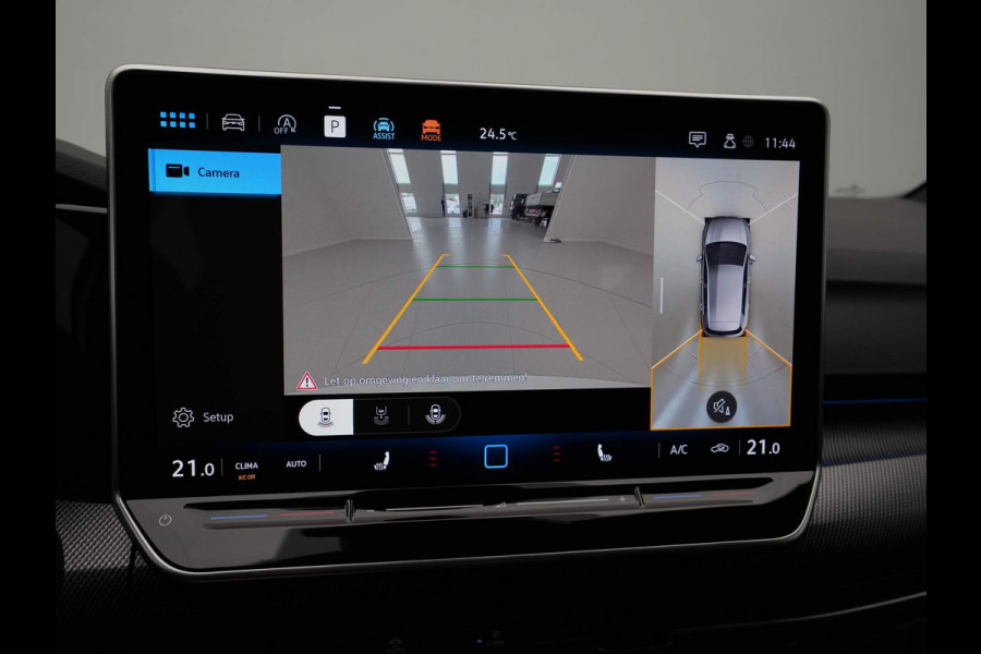 Volkswagen Golf 1.5 eTSI 150pk DSG R-Line Edition Navigatie 360 Camera Acc Stoel/Stuurverwarming Carplay