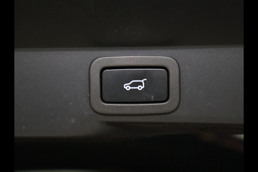 Land Rover Range Rover Sport P400e HSE [LUCHTVERING, SCHUIFKANTELDAK, MEMORY SEATS, MERIDIAN SOUND, APPLE CARPLAY, ANDROID, HEAD-UP, 360 CAMERA, STUURVERWARMING, ADAPTIVE CRUISE, STOELVERWARMING, NIEUWSTAAT]