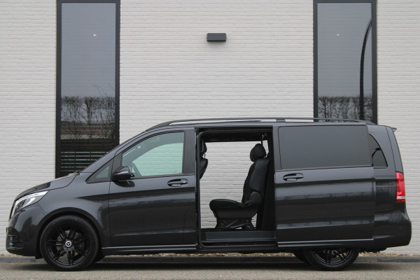 Mercedes-Benz V-Klasse 300d / Lang / AMG / DC / Panorama / 2x Schuifdeur / Apple Carplay / 360 Camera / Leer / Nette Staat.