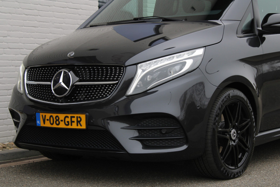 Mercedes-Benz V-Klasse 300d / Lang / AMG / DC / Panorama / 2x Schuifdeur / Apple Carplay / 360 Camera / Leer / Nette Staat.