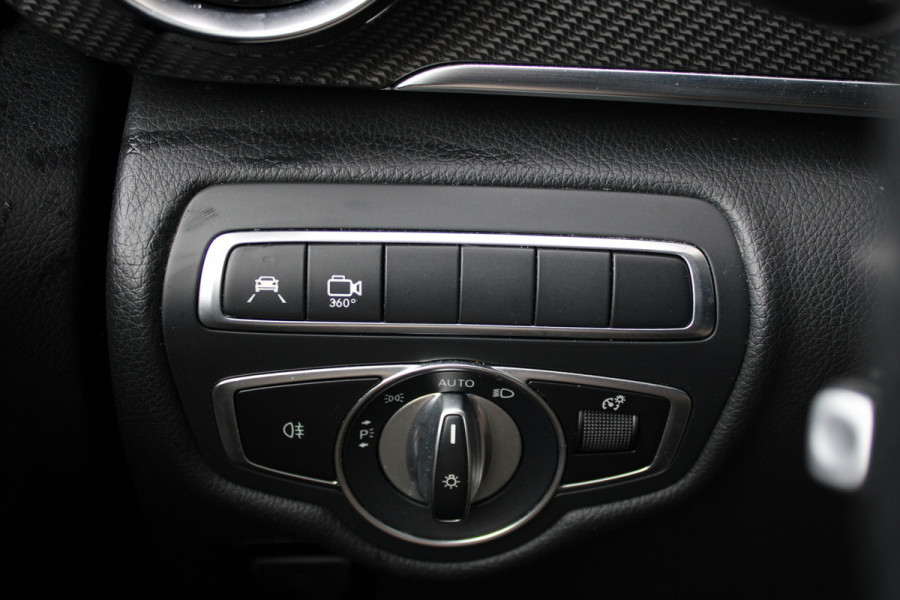 Mercedes-Benz V-Klasse 300d / Lang / AMG / DC / Panorama / 2x Schuifdeur / Apple Carplay / 360 Camera / Leer / Nette Staat.