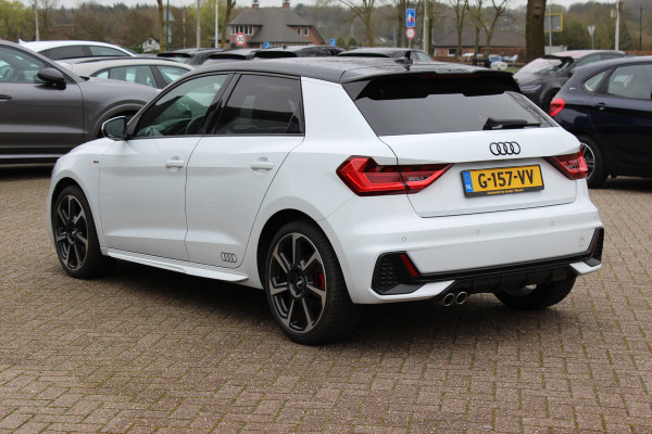 Audi A1 Sportback 40 TFSI S Line edition one 200pk / Navigatie / Keyless / Virtual Cockpit / 18'' / Parkeerhulp achter / Stoelverwarming / LED Koplampen / DAB / ACC