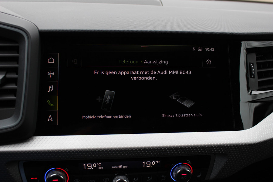 Audi A1 Sportback 40 TFSI S Line edition one 200pk / Navigatie / Keyless / Virtual Cockpit / 18'' / Parkeerhulp achter / Stoelverwarming / LED Koplampen / DAB / ACC