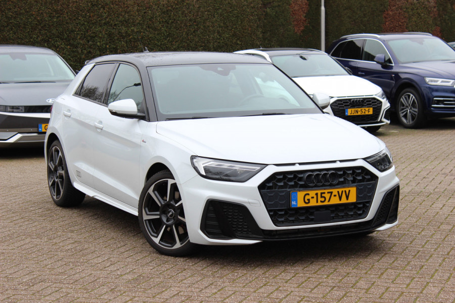 Audi A1 Sportback 40 TFSI S Line edition one 200pk / Navigatie / Keyless / Virtual Cockpit / 18'' / Parkeerhulp achter / Stoelverwarming / LED Koplampen / DAB / ACC