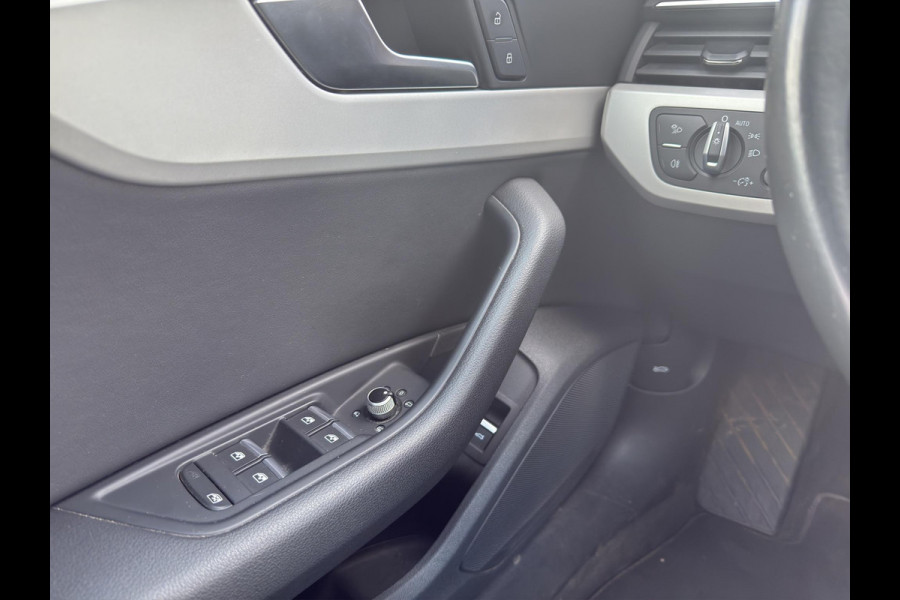 Audi A4 Avant 35 TFSI S edition | 18"| Pano | Led | Leder & Verwarm | Matrix |