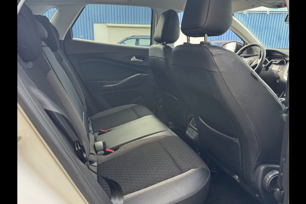 Opel Grandland X 1.2 Turbo Edition 2020 - AUTOMAAT I Navigatie/Apple CarPlay I LED- PDC I Sport pakket I Dealer onderhouden