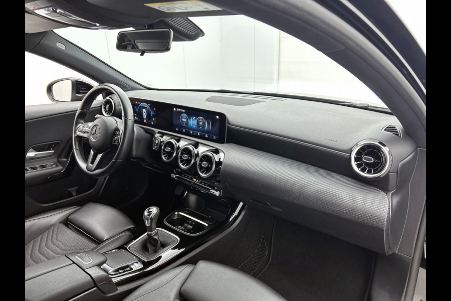 Mercedes-Benz A-Klasse 160 Advantage | Parkeersensoren | Achteruitrijcamera Inclusief 12 Maanden Garantie.