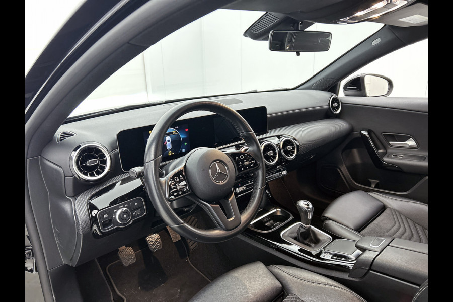 Mercedes-Benz A-Klasse 160 Advantage | Parkeersensoren | Achteruitrijcamera Inclusief 12 Maanden Garantie.