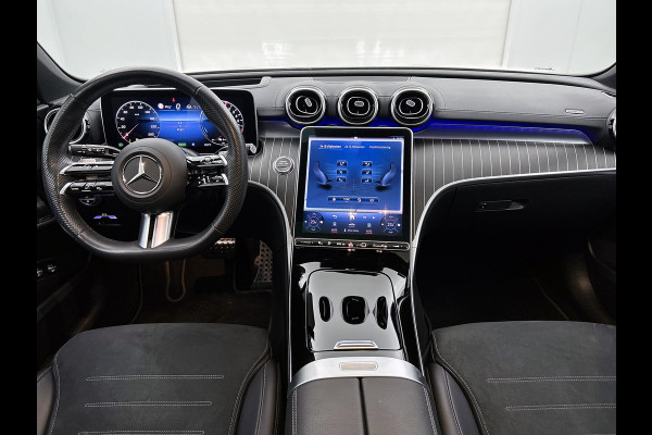 Mercedes-Benz C-Klasse Estate 300 e AMG Plug-In Hybride AMG Line | Night Pakket | Panorama Schuif-Kanteldak | Trekaak | Parkeerpakket met 360°-camera. Inclusief 24 maanden MB Certified garantie voor Europa.
