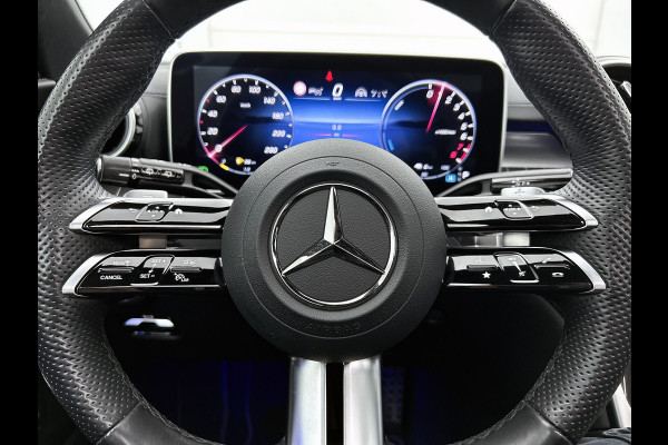 Mercedes-Benz C-Klasse Estate 300 e AMG Plug-In Hybride AMG Line | Night Pakket | Panorama Schuif-Kanteldak | Trekaak | Parkeerpakket met 360°-camera. Inclusief 24 maanden MB Certified garantie voor Europa.