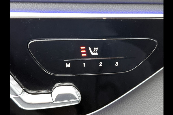 Mercedes-Benz C-Klasse Estate 300 e AMG Plug-In Hybride AMG Line | Night Pakket | Panorama Schuif-Kanteldak | Trekaak | Parkeerpakket met 360°-camera. Inclusief 24 maanden MB Certified garantie voor Europa.
