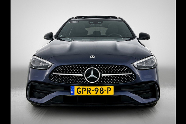 Mercedes-Benz C-Klasse Estate 300 e AMG Plug-In Hybride AMG Line | Night Pakket | Panorama Schuif-Kanteldak | Trekaak | Parkeerpakket met 360°-camera. Inclusief 24 maanden MB Certified garantie voor Europa.
