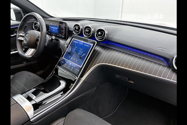 Mercedes-Benz C-Klasse Estate 300 e AMG Plug-In Hybride AMG Line | Night Pakket | Panorama Schuif-Kanteldak | Trekaak | Parkeerpakket met 360°-camera. Inclusief 24 maanden MB Certified garantie voor Europa.
