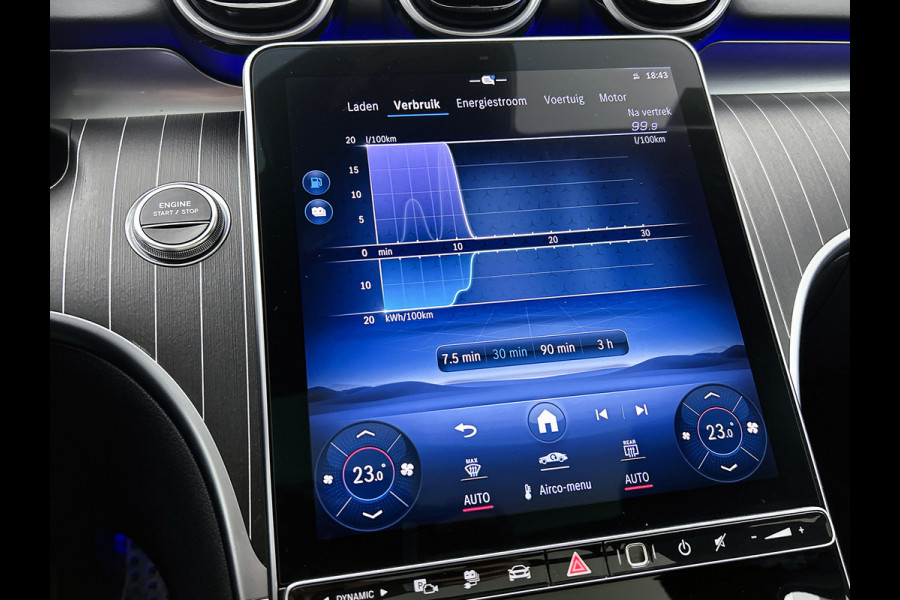 Mercedes-Benz C-Klasse Estate 300 e AMG Plug-In Hybride AMG Line | Night Pakket | Panorama Schuif-Kanteldak | Trekaak | Parkeerpakket met 360°-camera. Inclusief 24 maanden MB Certified garantie voor Europa.