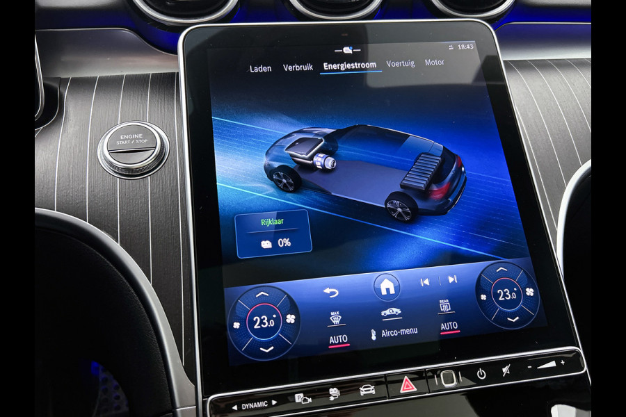 Mercedes-Benz C-Klasse Estate 300 e AMG Plug-In Hybride AMG Line | Night Pakket | Panorama Schuif-Kanteldak | Trekaak | Parkeerpakket met 360°-camera. Inclusief 24 maanden MB Certified garantie voor Europa.