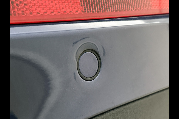 Mercedes-Benz C-Klasse Estate 300 e AMG Plug-In Hybride AMG Line | Night Pakket | Panorama Schuif-Kanteldak | Trekaak | Parkeerpakket met 360°-camera. Inclusief 24 maanden MB Certified garantie voor Europa.