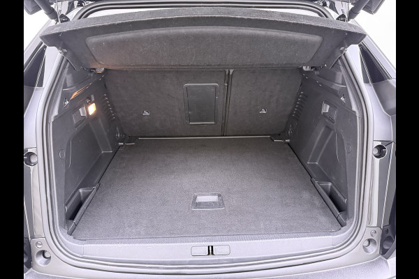 Peugeot 3008 1.2T 131PK AUT. Trekhaak 360°Camera 1/2 Leer 18" Navi Ecc Apple Carplay Android Connected-Apps Cruise Control Pdc Blue Premium Keyless Elek.Achterklep Privacy Glas BordHerkenning Lane Assist Led Lmv 18" Regen-Lichtsensor Bluetooth 1.400KG Trekgewicht Dealeronderhouden, laatste-Beurt-93.400km Origineel Nederlandse Auto 1400kg trekvermogen