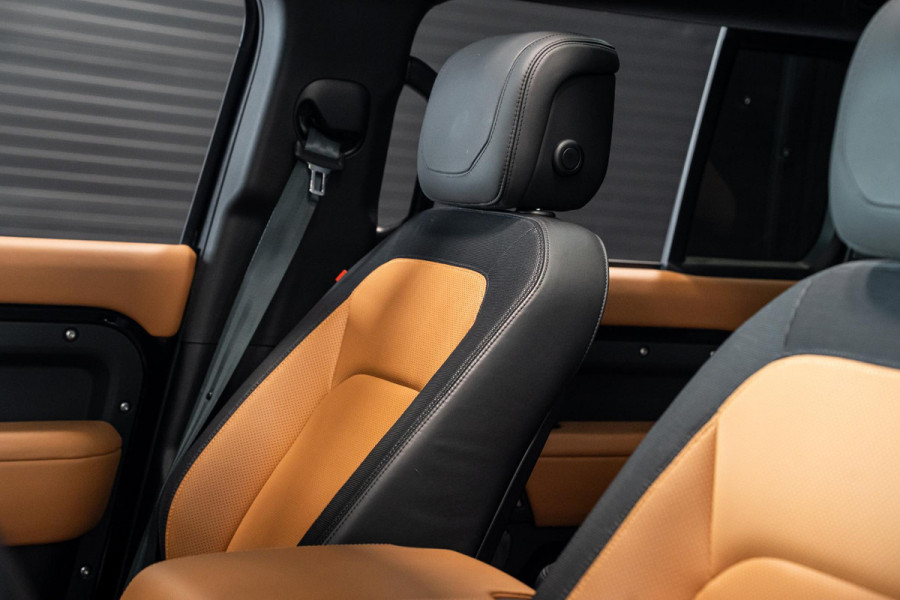 Land Rover Defender 110 2.0 P400e 110 X-Dynamic HSE *Meridian / Panorama / Stoelventilatie / Luchtvering / Head-Up Display /