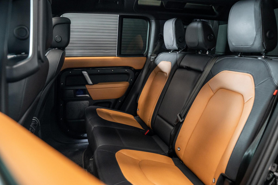 Land Rover Defender 110 2.0 P400e 110 X-Dynamic HSE *Meridian / Panorama / Stoelventilatie / Luchtvering / Head-Up Display /