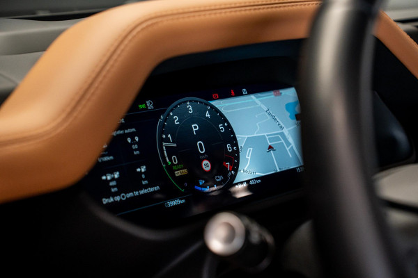 Land Rover Defender 110 2.0 P400e 110 X-Dynamic HSE *Meridian / Panorama / Stoelventilatie / Luchtvering / Head-Up Display /