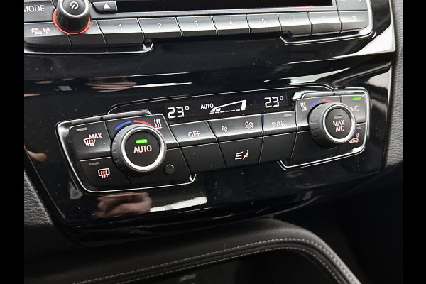 BMW X1 SDrive20i Executive (NL-auto, Goed OnderH, Navi, Sportstoelen, Led, Climate Con, Parkeersensoren, Etc)