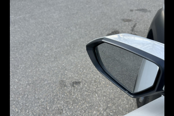 Hyundai Kona 1.6 GDI HEV Premium Sky VAN: 34.900,- VOOR 31.877,- UW LENTEVOORDEEL: 3.023,- | DEALER ONDERHOUDEN | FABR. GARANTIE t/m 06-2031