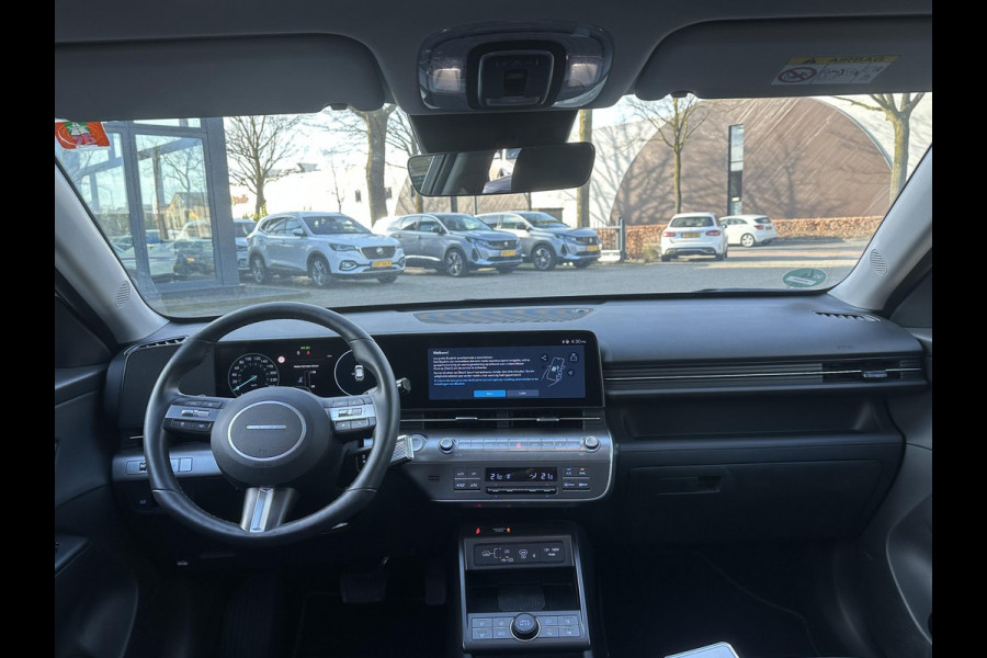 Hyundai Kona 1.6 GDI HEV Premium Sky VAN: 34.900,- VOOR 31.877,- UW LENTEVOORDEEL: 3.023,- | DEALER ONDERHOUDEN | FABR. GARANTIE t/m 06-2031