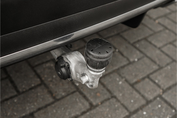 Mercedes-Benz GLC 300e 4M AMG 360° Distronic Plus Pano Elek Trekhaak