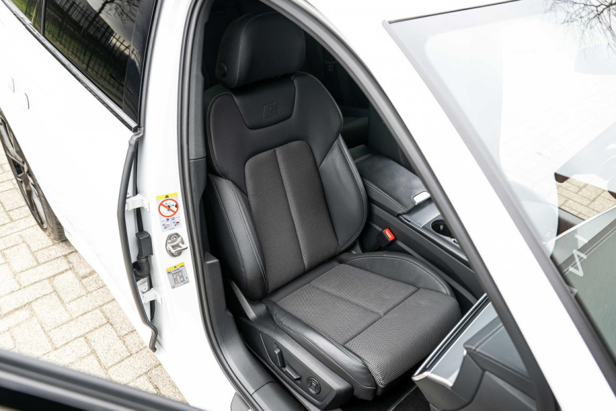 Audi A6 Avant 40 TFSI 204pk S-Line Competition Black Optic