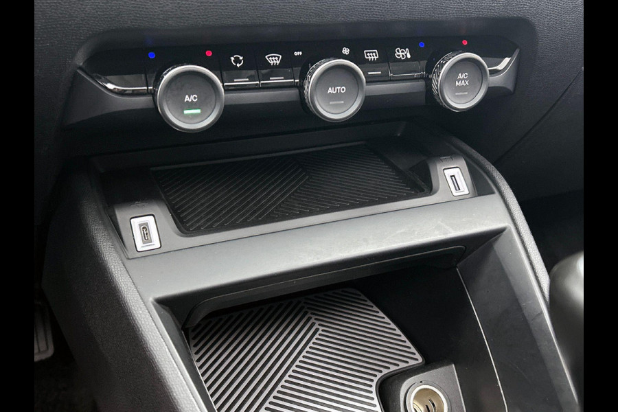 Citroën C4 1.2 Puretech Shine PANO | HEAD-UP | CAMERA