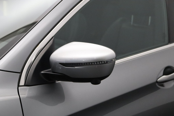 Nissan QASHQAI 1.2 Tekna + 115 PK Automaat, Trekhaak, Leder, Panoramadak, Memory, BOSE