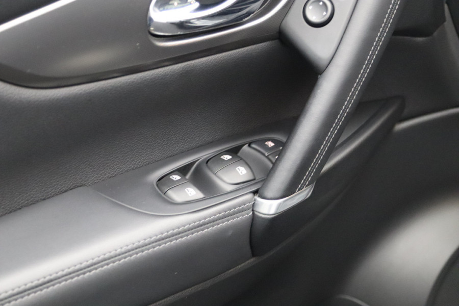 Nissan QASHQAI 1.2 Tekna + 115 PK Automaat, Trekhaak, Leder, Panoramadak, Memory, BOSE