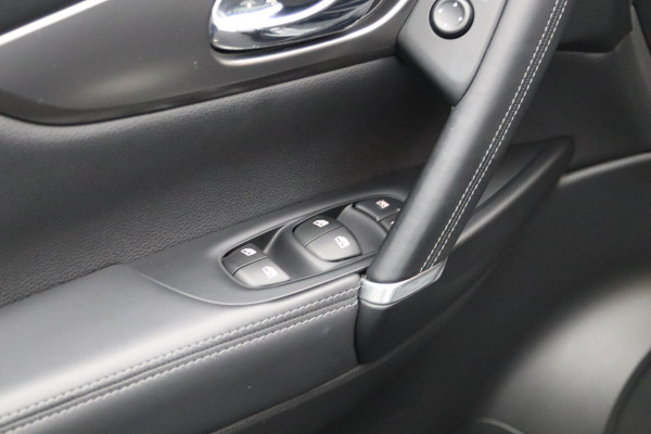 Nissan QASHQAI 1.2 Tekna + 115 PK Automaat, Trekhaak, Leder, Panoramadak, Memory, BOSE