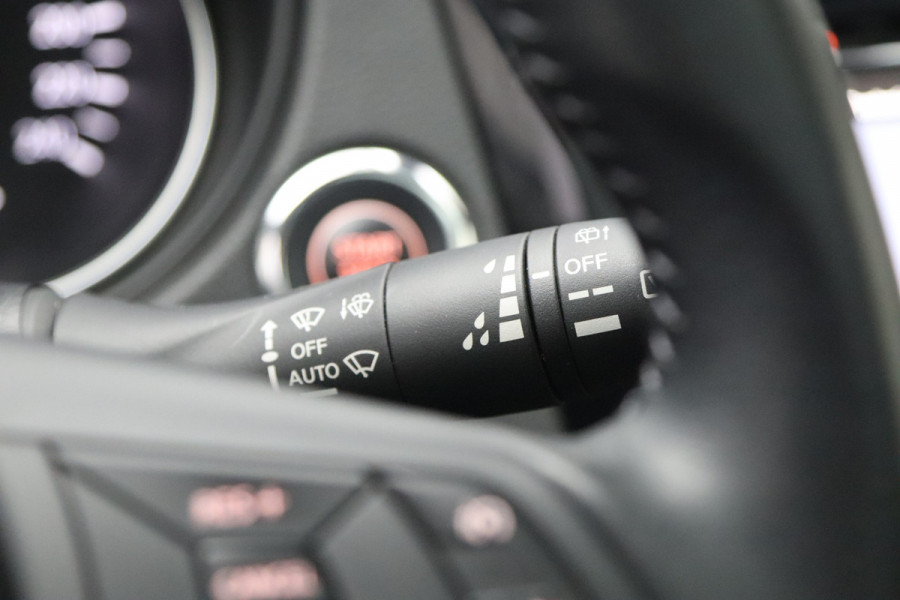 Nissan QASHQAI 1.2 Tekna + 115 PK Automaat, Trekhaak, Leder, Panoramadak, Memory, BOSE