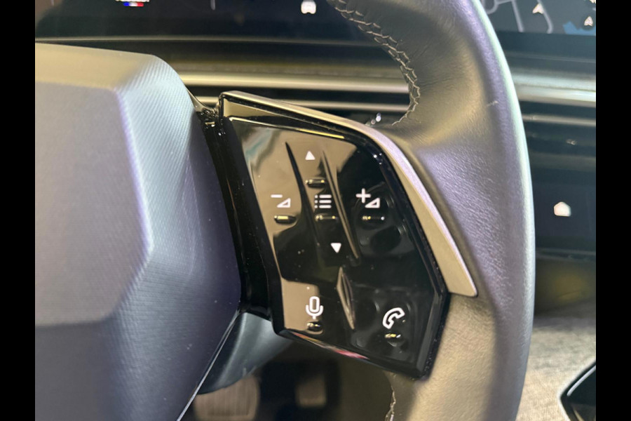 Peugeot 5008 1.2 Hybrid 145 Allure camera stoel/stuurverwarming 1 jaar Bovag Garantie