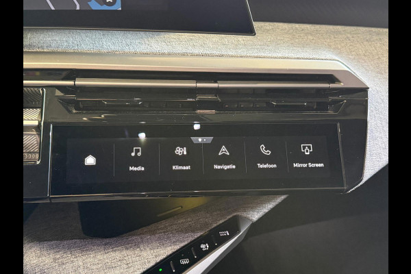 Peugeot 5008 1.2 Hybrid 145 Allure camera stoel/stuurverwarming 1 jaar Bovag Garantie