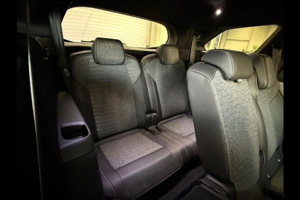 Peugeot 5008 1.2 Hybrid 145 Allure camera stoel/stuurverwarming 1 jaar Bovag Garantie