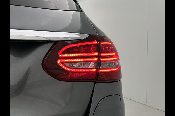 Mercedes-Benz C-Klasse Estate 300 e Premium Plus Pack Panamericana Grille | Trekhaak | lederlook Artico | Stoelverwarming | Navigatie 24 maanden Certified