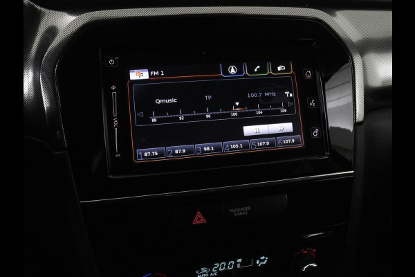 Suzuki Vitara 1.5 Hybrid Style | Trekhaak | Stoelverwarming | Adaptive cruise | Camera | Carplay | Leder/Alcantara | Full LED | Keyless | Navigatie | Climate control | Parkeerhulp