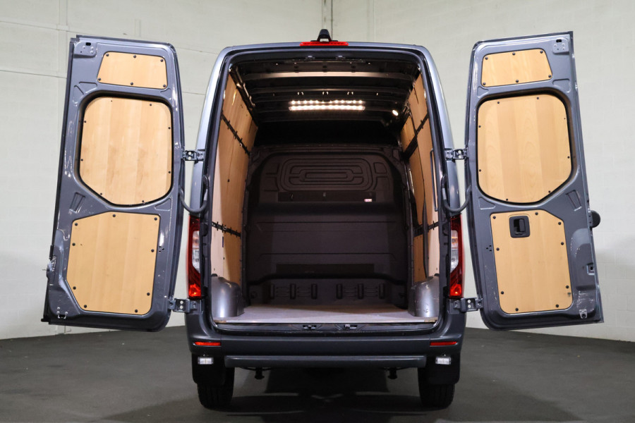 Mercedes-Benz Sprinter 317 CDI L2 H2 Automaat Navigatie Led