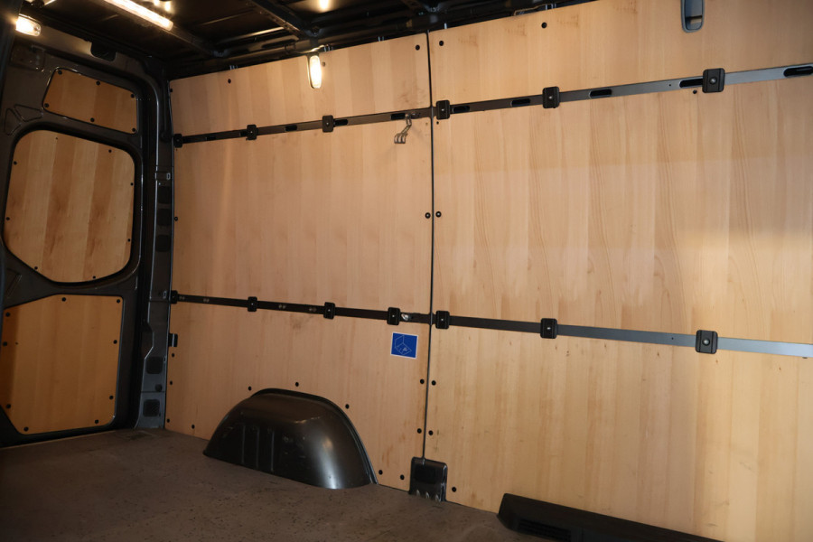 Mercedes-Benz Sprinter 317 CDI L2 H2 Automaat Navigatie Led