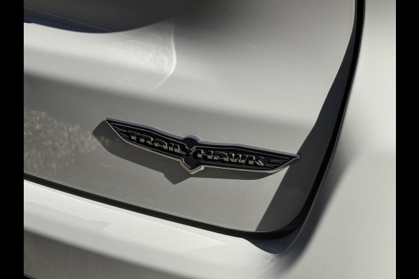 Jeep Compass 4xe 240 Plug-in Hybrid Electric Trailhawk | Camera | Leder | Apple Carplay/Android Auto | Navigatie | Cruise control
